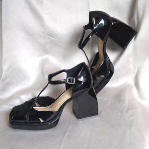 Giani Bernini Black Patent Leather Platform Shoes